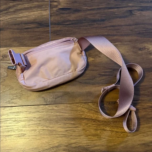 Lululemon Pink Belt Bag - Picture 4 of 5